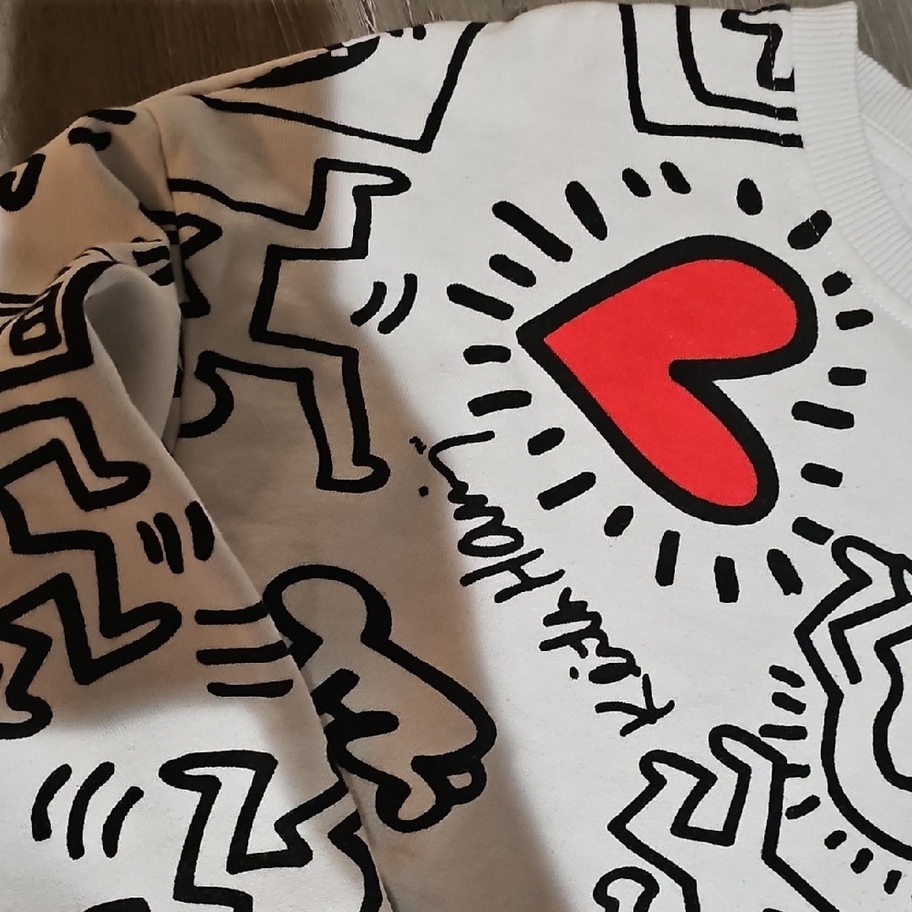 Vintage KEITH HARING Graphic White and Red Men's Sweater - Picture 3 of 6